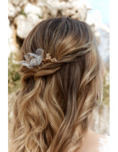 Passionflower-Floral wedding hair accessories est présent 